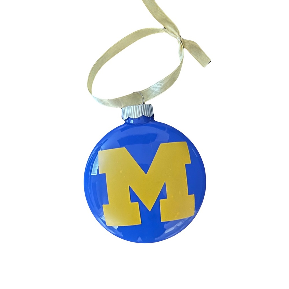 Michigan Wolverines Christmas ornament
